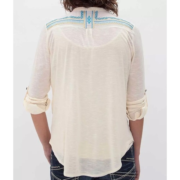 Roar Electric Wilderness Henley Top - Picture 5 of 10